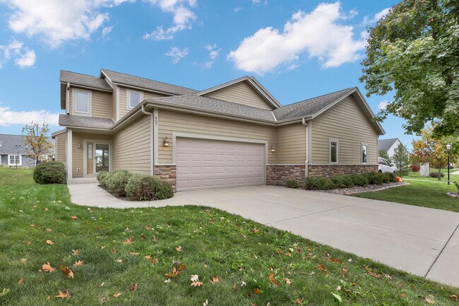 Building Photo - 407 Century Oak Dr