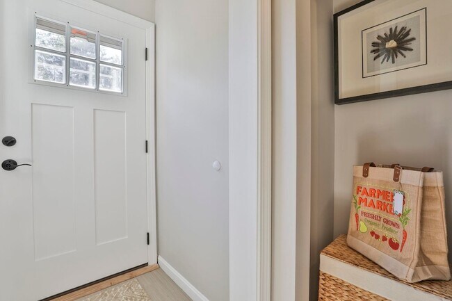 Building Photo - 6 Veterans Rd