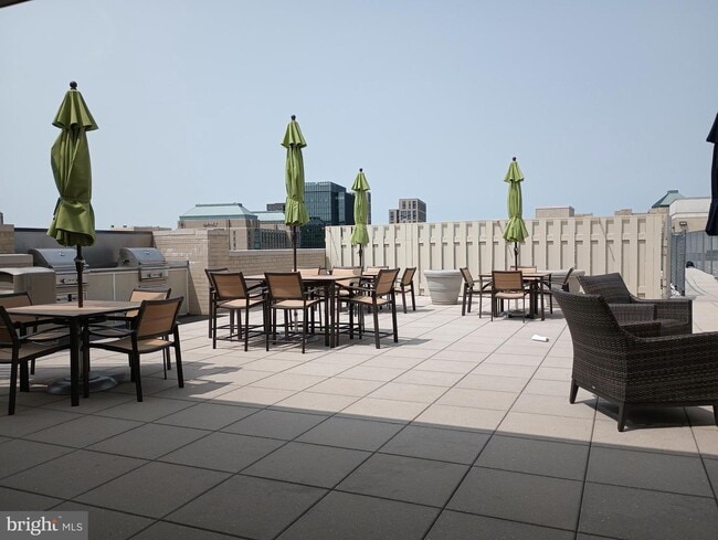 Building Photo - 11800 Sunset Hills Rd