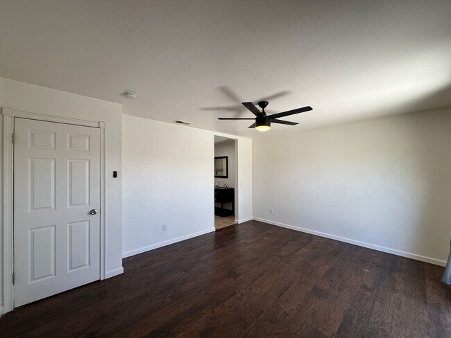 Building Photo - 1623 Point Lobos Ln