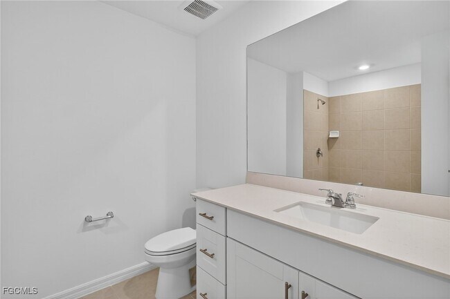 Primary Photo - 19525 Fairhill Ct