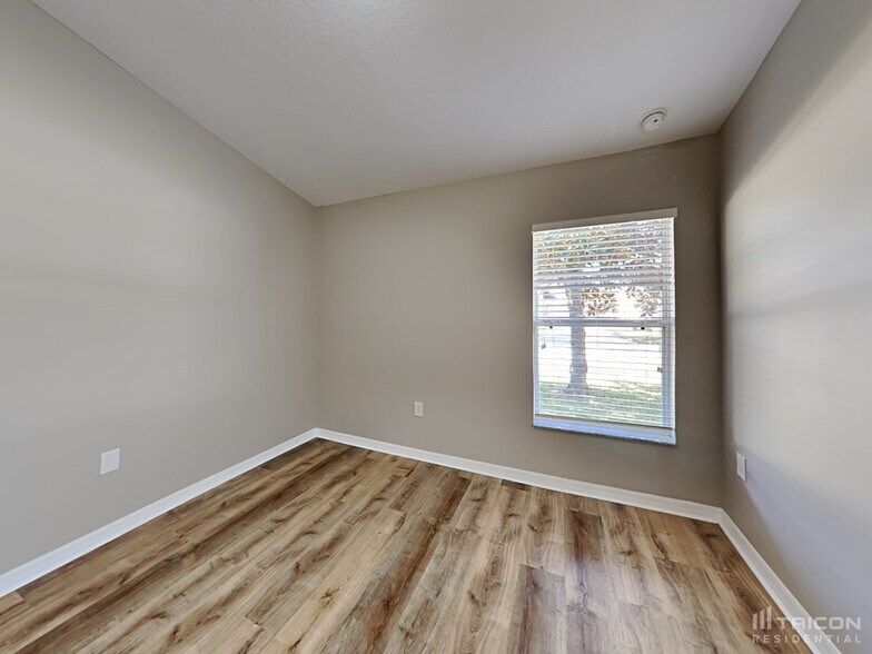 Building Photo - 15822 Pond Rush Ct