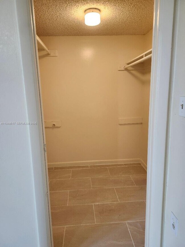 Building Photo - 8520 SW 133rd Avenue Rd