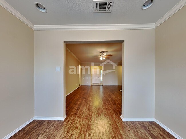 Building Photo - 1039 Winepress Rd