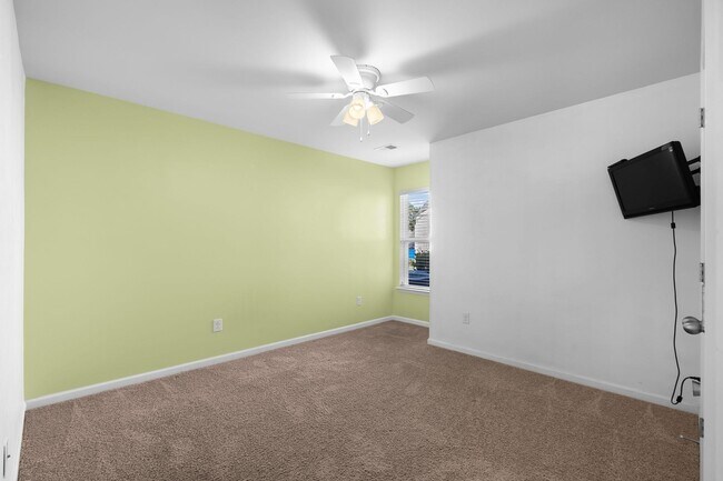 Building Photo - 4451 Livorn Loop