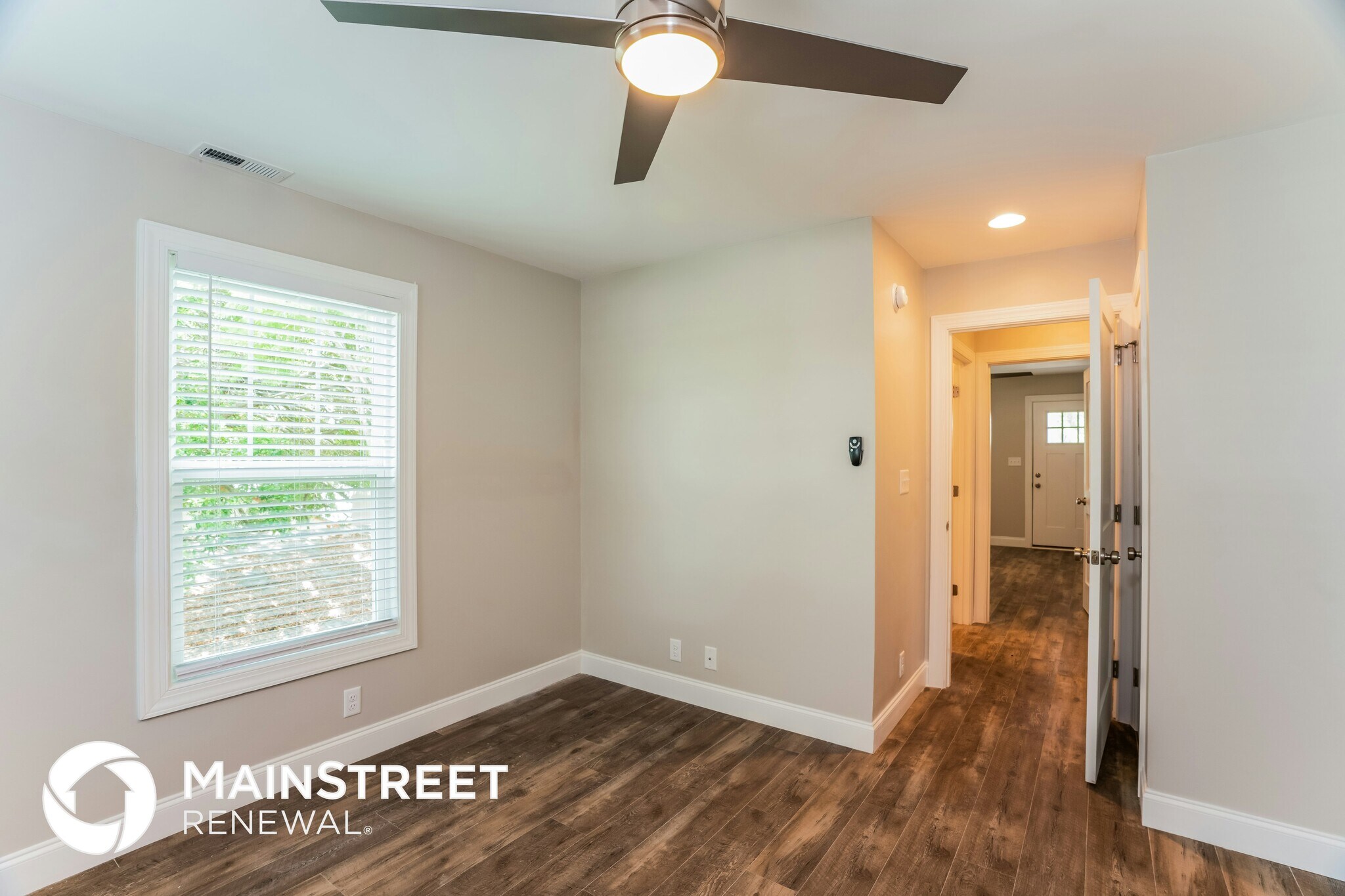 Building Photo - 3421 4th Ave S