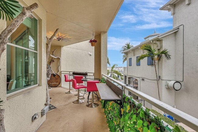 Building Photo - 975 NW Flagler Ave