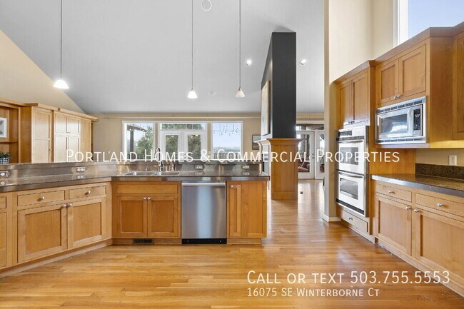 Building Photo - 16075 SE Winterborne Ct