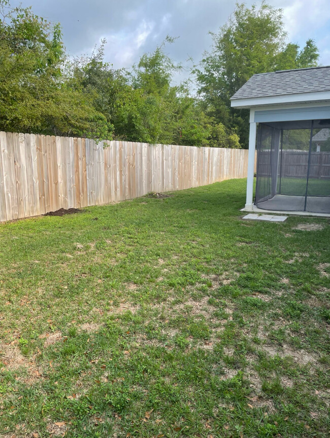 Spacious backyard no houses behind - 4755 Rill Loop