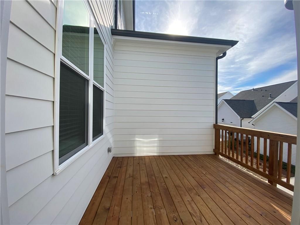 Building Photo - 805 Green Sapling Trl