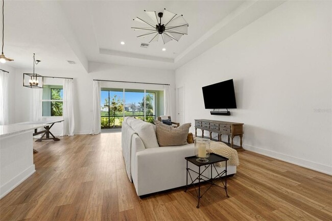Building Photo - 7857 Redonda Lp
