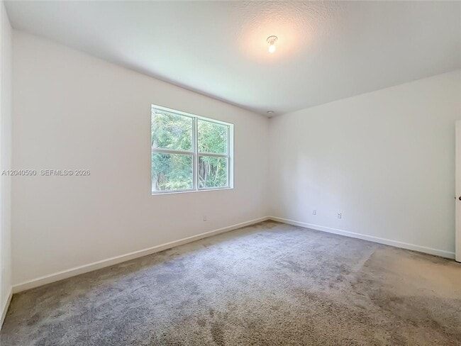 Building Photo - 4607 Hollister Ave