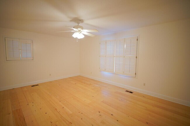 Building Photo - 2328 Armistead Rd