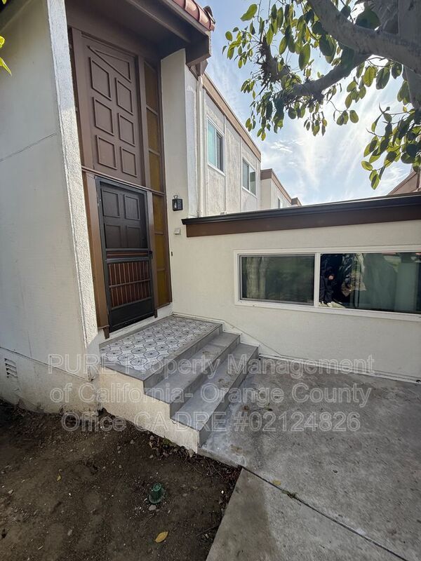 Building Photo - 3626 Calle Casino