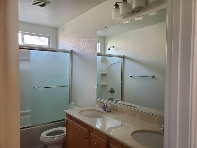 Building Photo - A Fabulous 3 Bedroom, 2 Bathroom  HOME IN ...