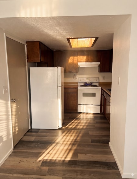 Building Photo - 224 Ellingson Dr