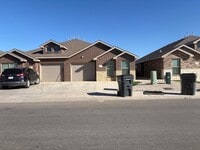 Building Photo - 1907 Langford Ave