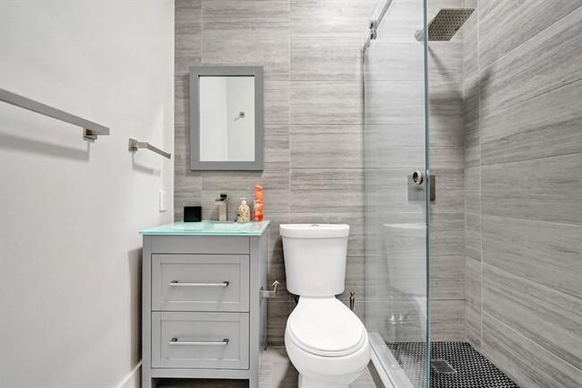 Building Photo - 3501 N Park Rd