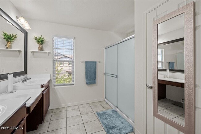 Building Photo - 1317 N Balboa