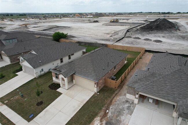 Building Photo - 5605 Bellissima Way