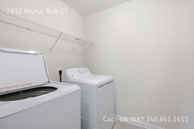 Building Photo - 7812 Maple Run Ct