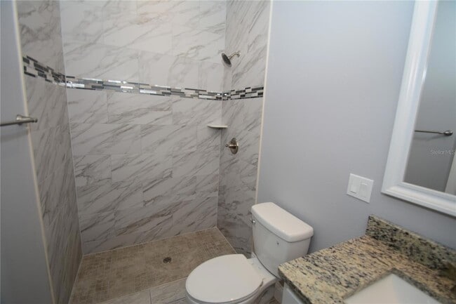 Building Photo - 25 Rosepetal Ln