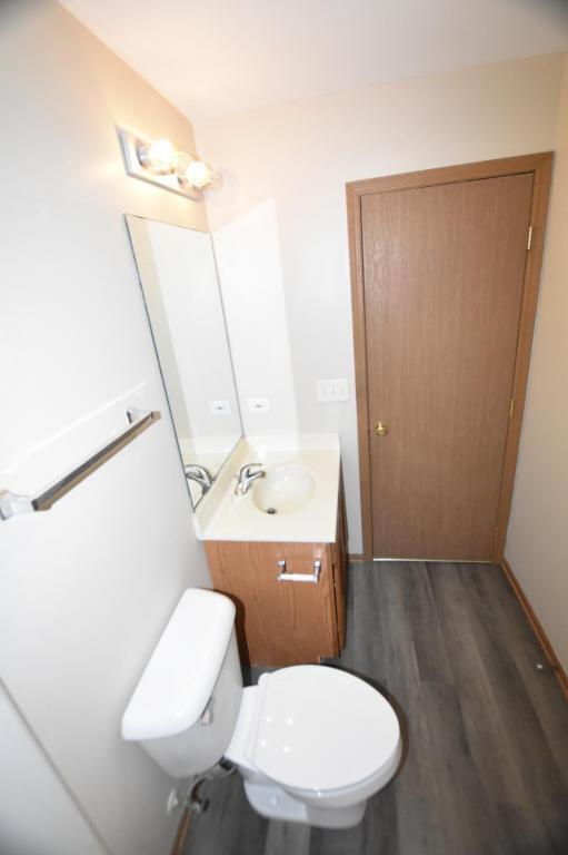 Building Photo - 24 Waterbury Cir