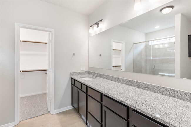 Building Photo - 15195 Still Water Mdw Lp