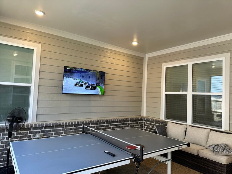 Building Photo - 5608 Gerber Rd