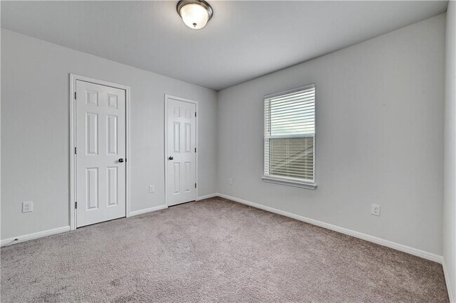 Building Photo - 6408 Owl Creek Ln