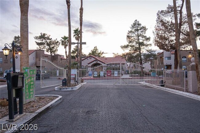 Building Photo - 2969 Juniper Hills Blvd