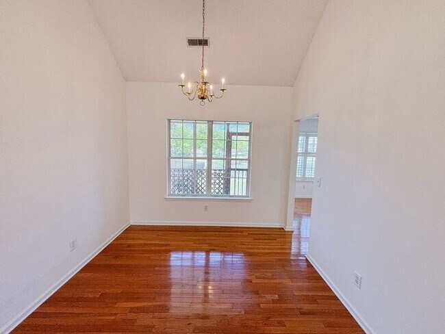 Building Photo - 118 Sea Cotton Cir