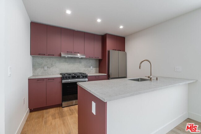 Building Photo - 12425 Texas Ave