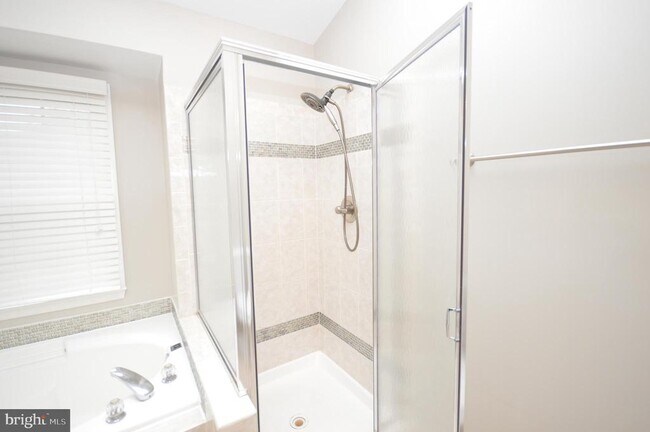 Building Photo - 6504 Castine Ln
