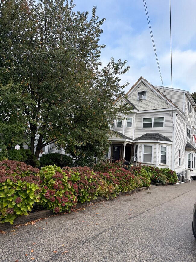 Primary Photo - 107-2 Atlantic St