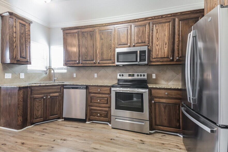 Building Photo - 2720 Claydon Dr