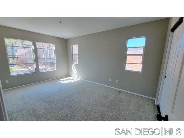 Building Photo - 2476 Fallbrook Pl