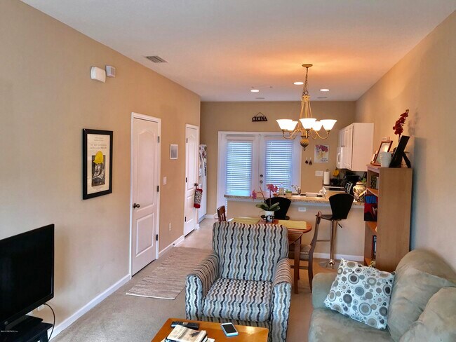 Building Photo - 480 Cabernet Pl