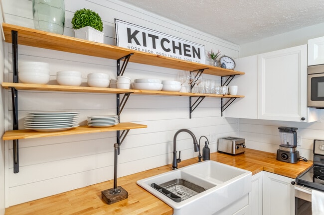 Building Photo - 3515 Indianbrook Dr