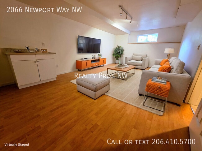 Building Photo - 2066 Newport Way NW