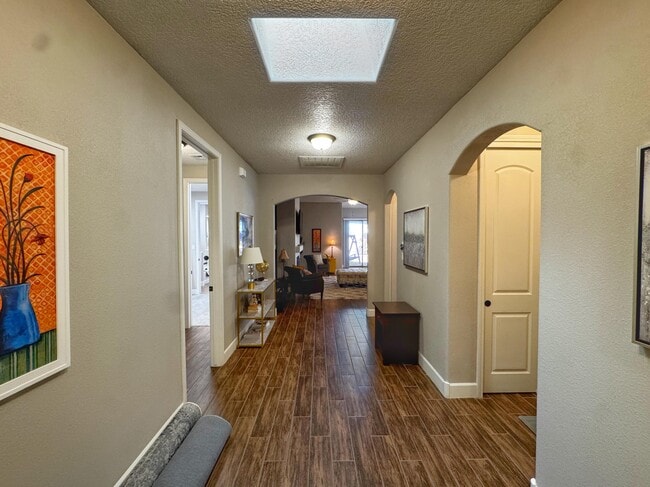 Building Photo - 6801 Prom Ave NE