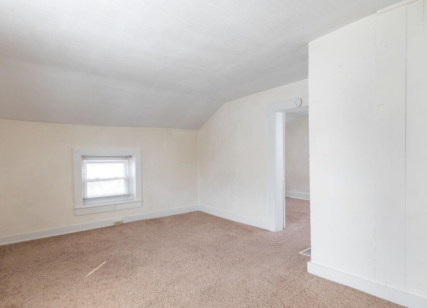 Building Photo - 51 Sycamore St