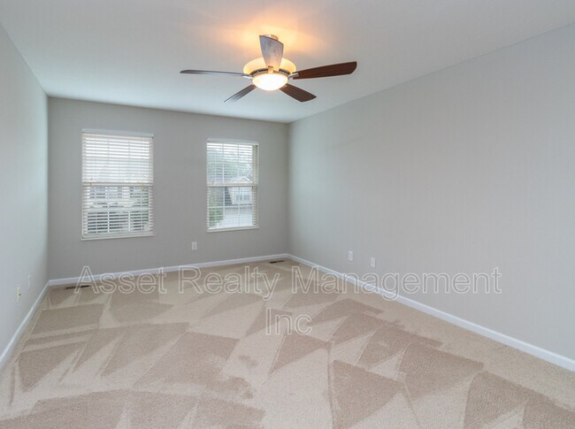 Building Photo - 2123 Cartmill Dr