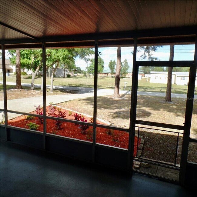 Building Photo - 4637 Fox Ridge Blvd