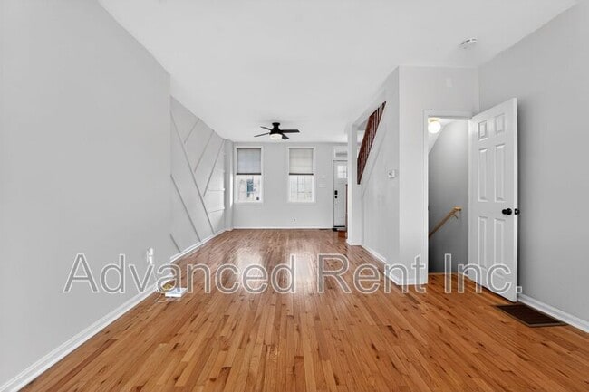 Building Photo - 611 Grundy St