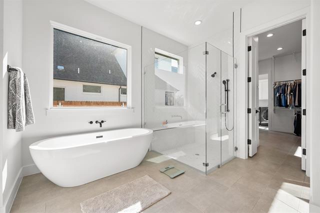 Building Photo - 5213 Havana Dr