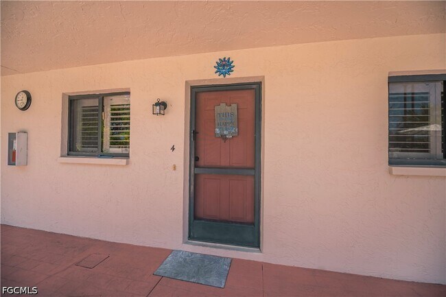 Building Photo - 5255 Coronado Pkwy