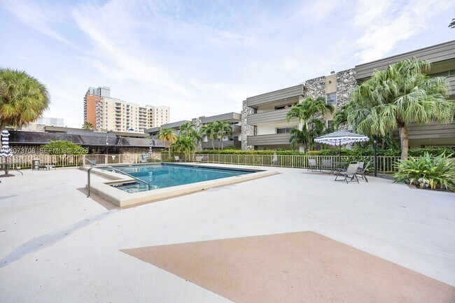 Building Photo - 8335 SW 72nd Ave