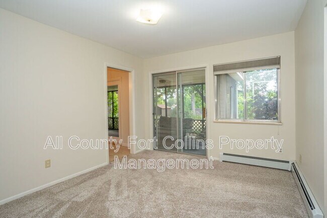 Building Photo - 508 Louise Ln