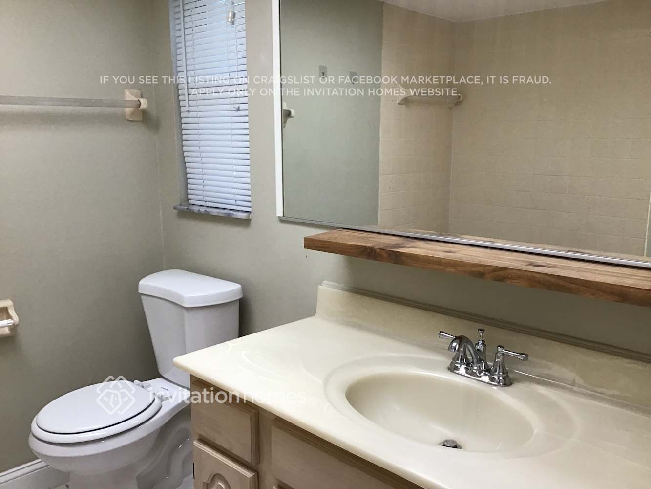 Building Photo - 838 Birdie Way